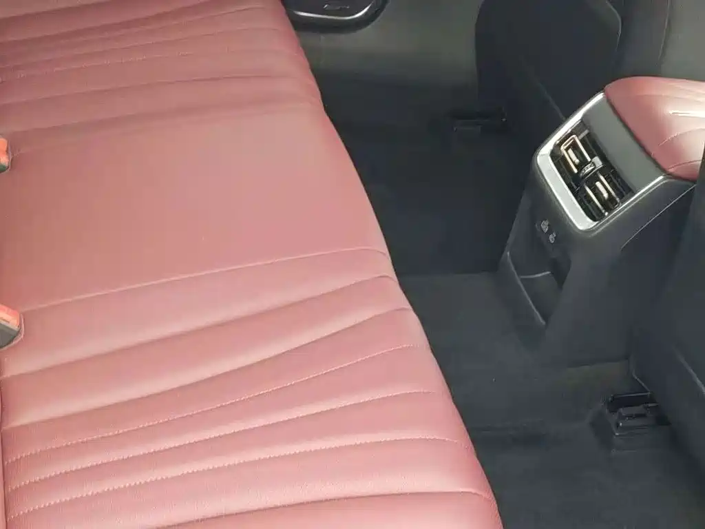 Hongqi Hongqi H5 — миниатюра 7