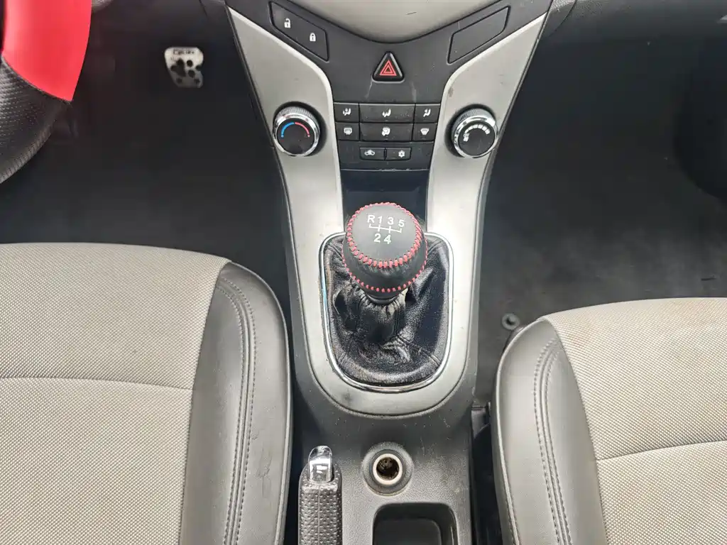 Chevrolet Cruze — миниатюра 13