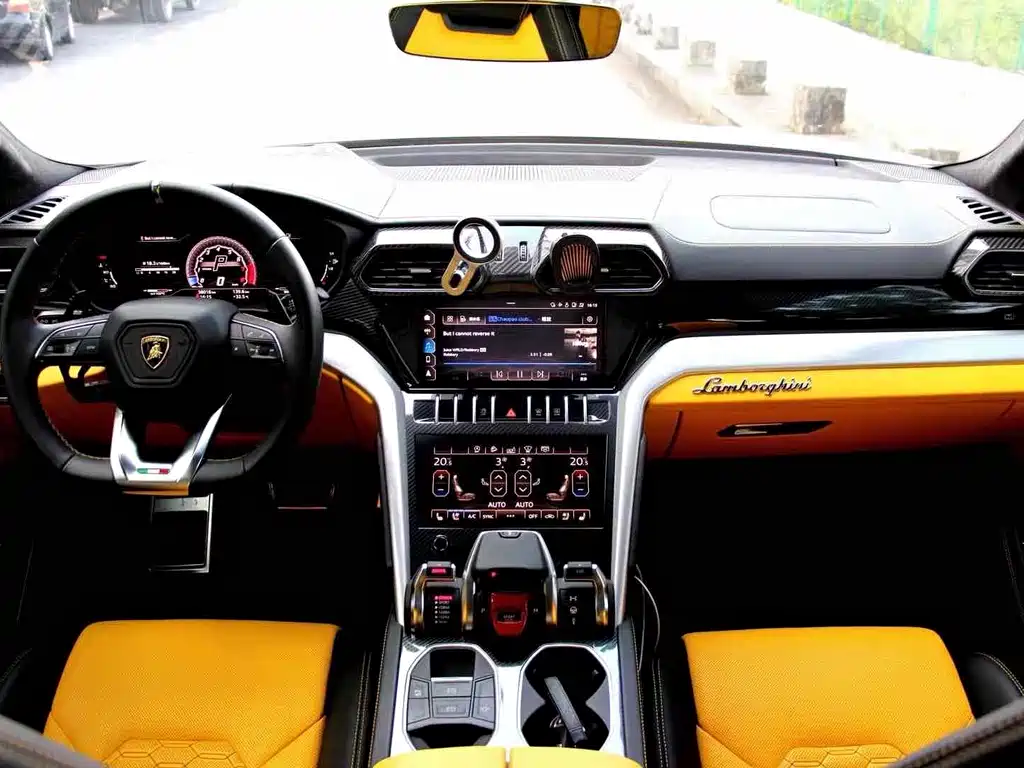 Lamborghini Urus — миниатюра 13