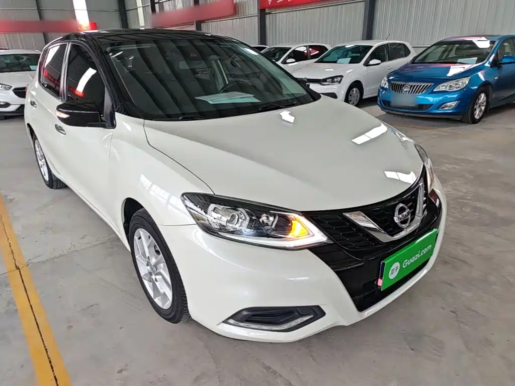 Nissan Tiida — миниатюра 4
