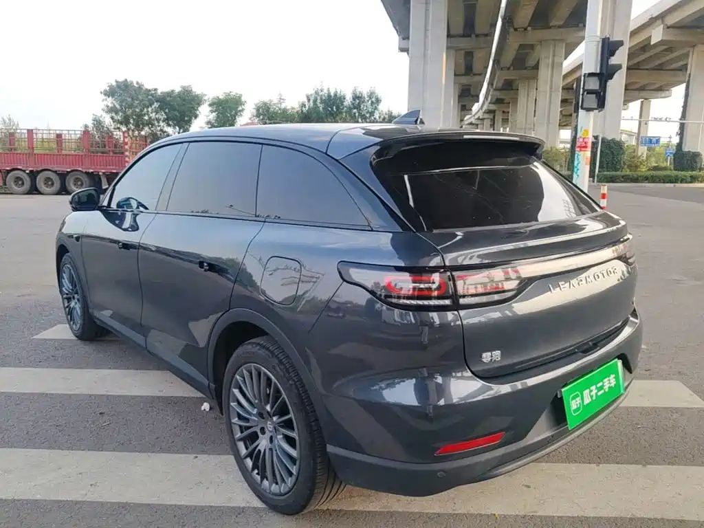 Leapmotor Leapmotor C11 — миниатюра 5