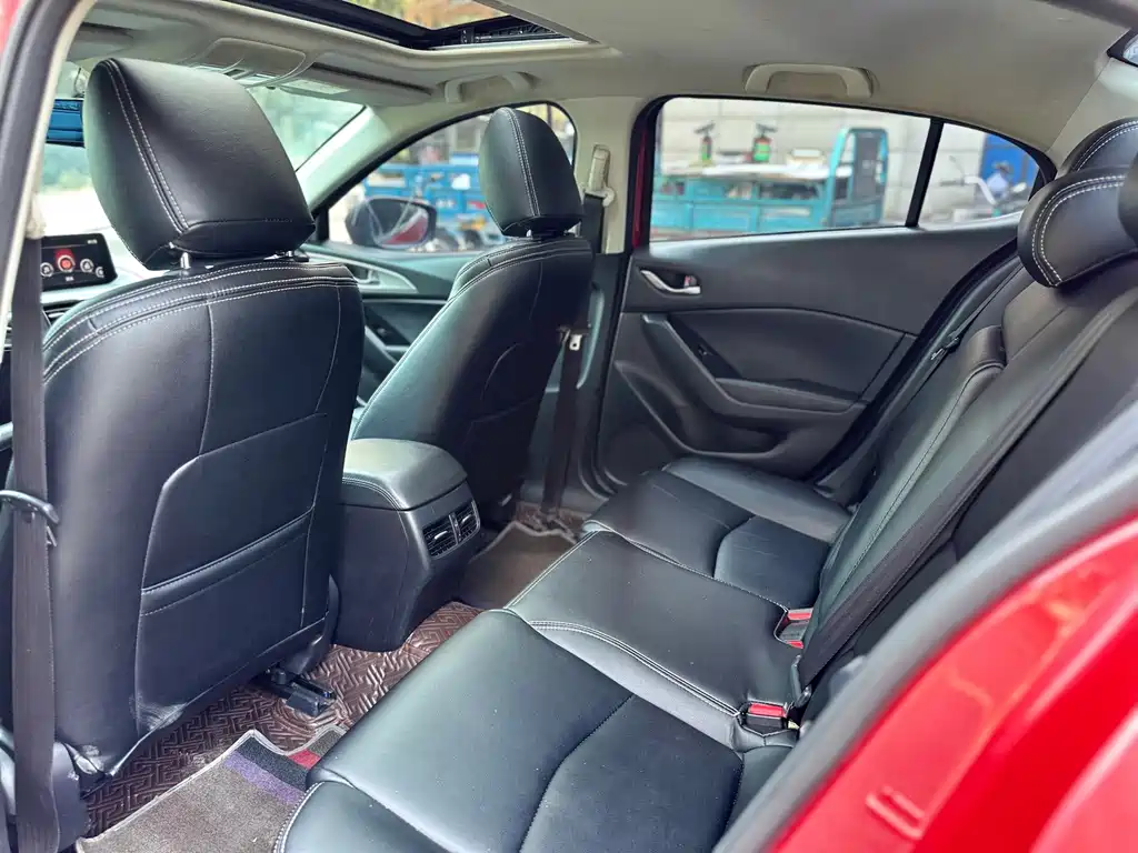 Mazda 3 Axela — миниатюра 15