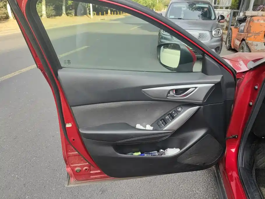 Mazda CX-4 — миниатюра 7
