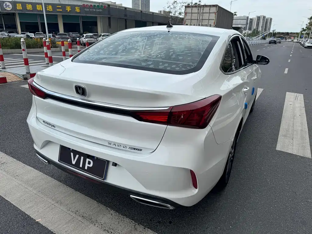 Changan Eado — миниатюра 6