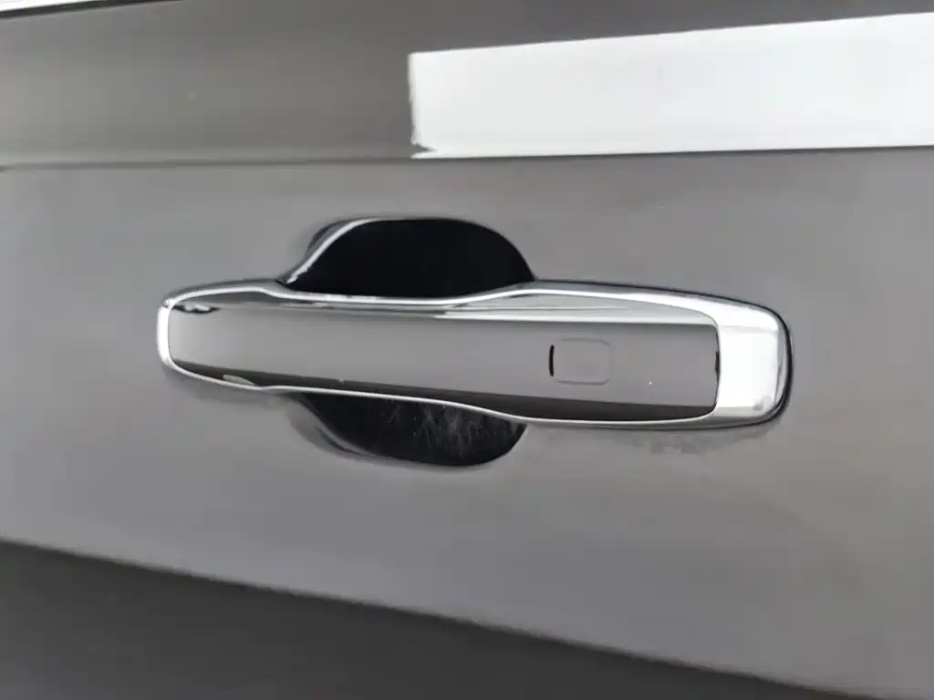 Volvo S90 — миниатюра 18