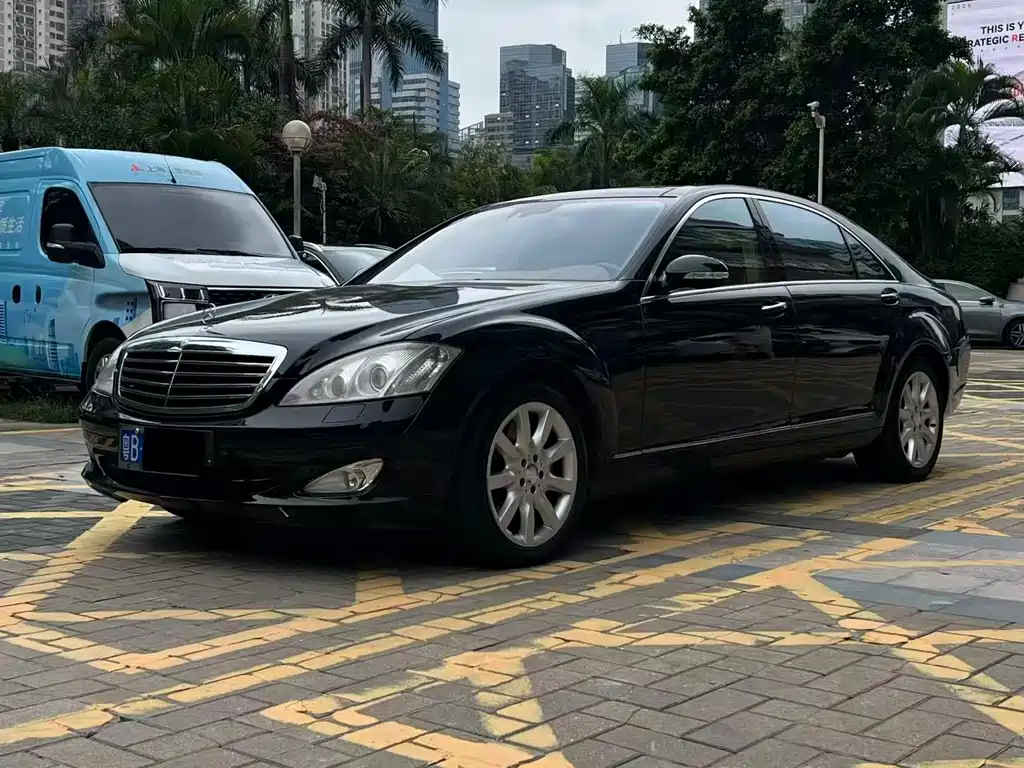 Mercedes-Benz S-Class 2008