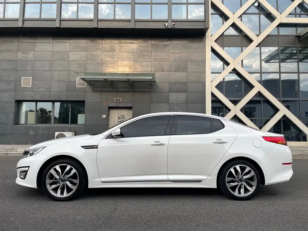 Kia K5 — миниатюра 5