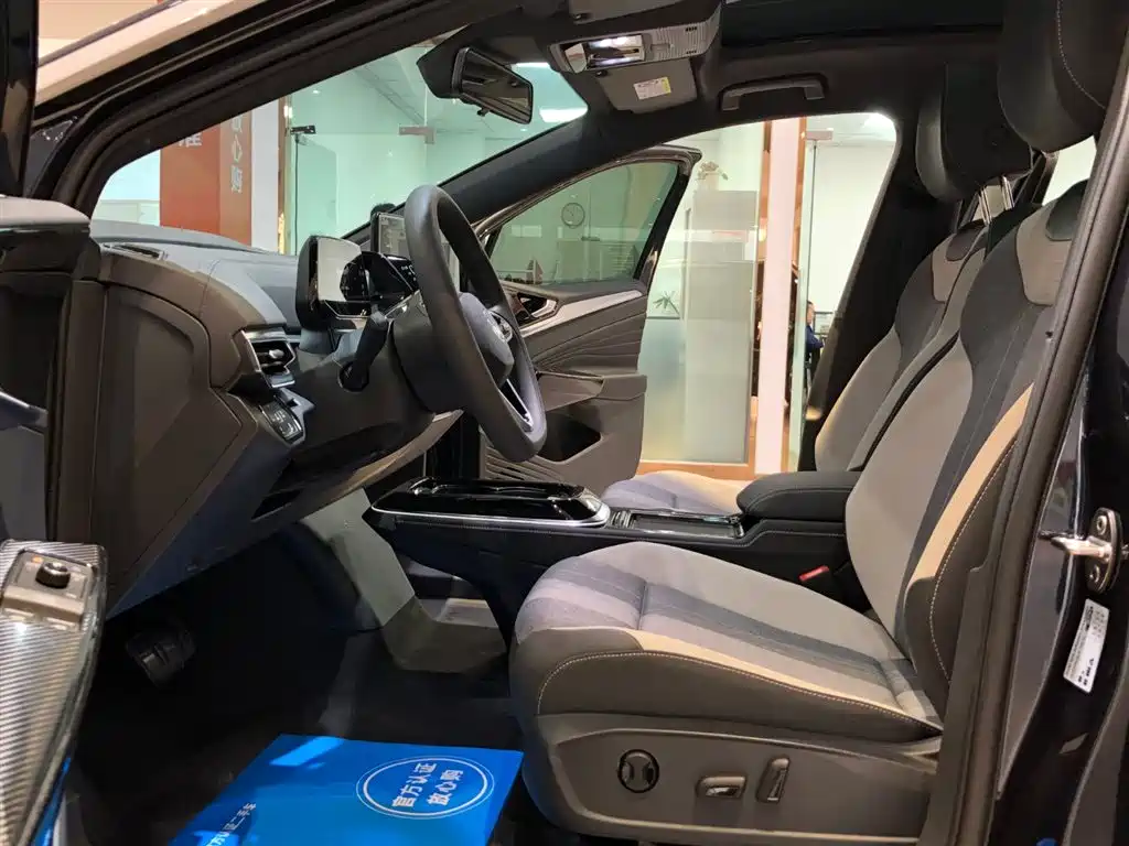 VOLKSWAGEN ID.4 CROZZ