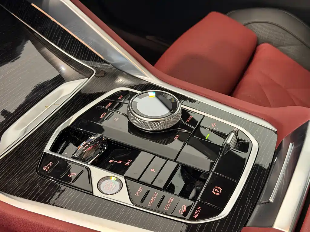 BMW X6 — миниатюра 11