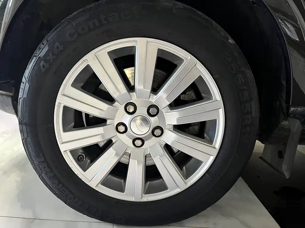 Land Rover Discovery 2015 3.0 SC V6 SE