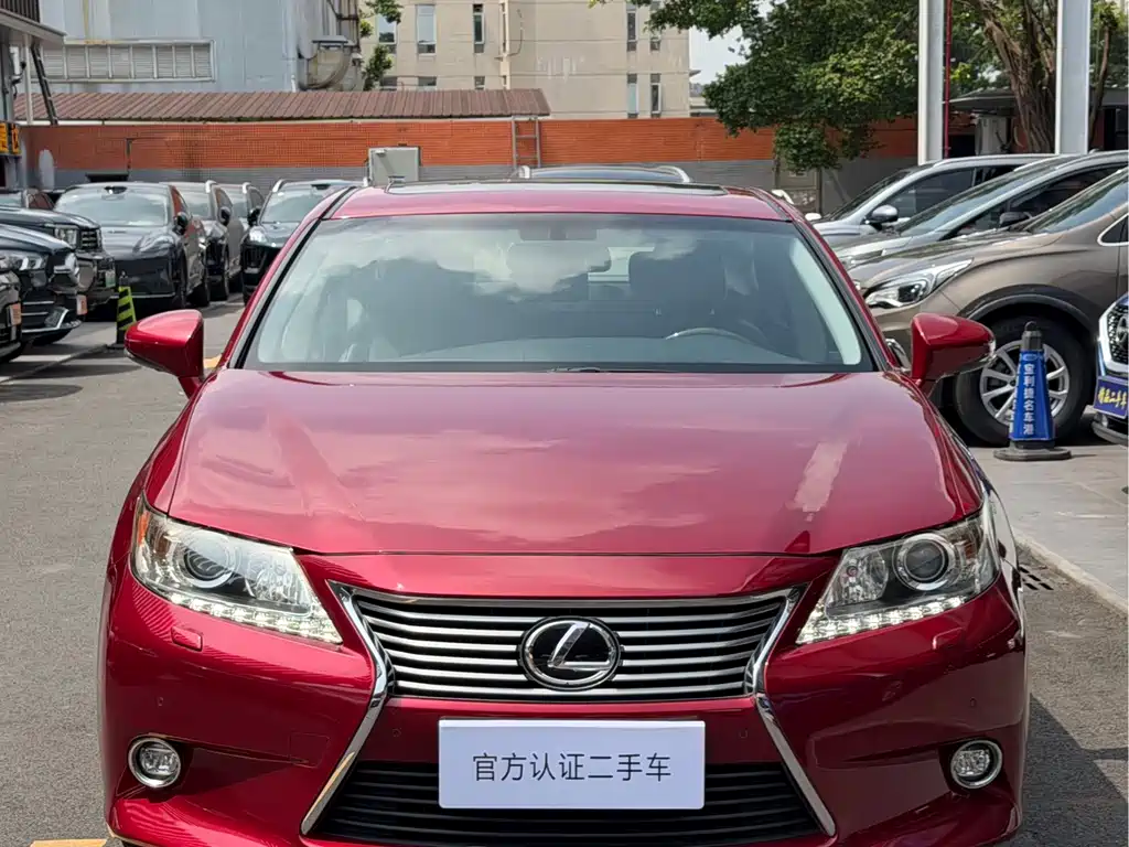 Lexus ES — миниатюра 2