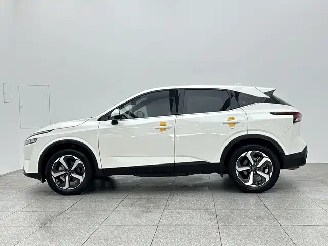 Nissan Qashqai — миниатюра 8