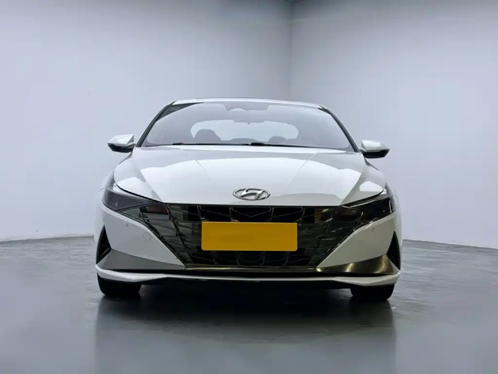 Hyundai Elantra — миниатюра 2