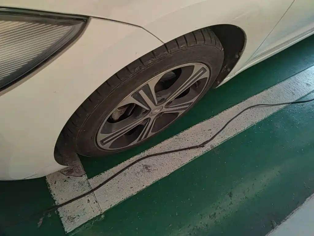 Hyundai Elantra — миниатюра 23