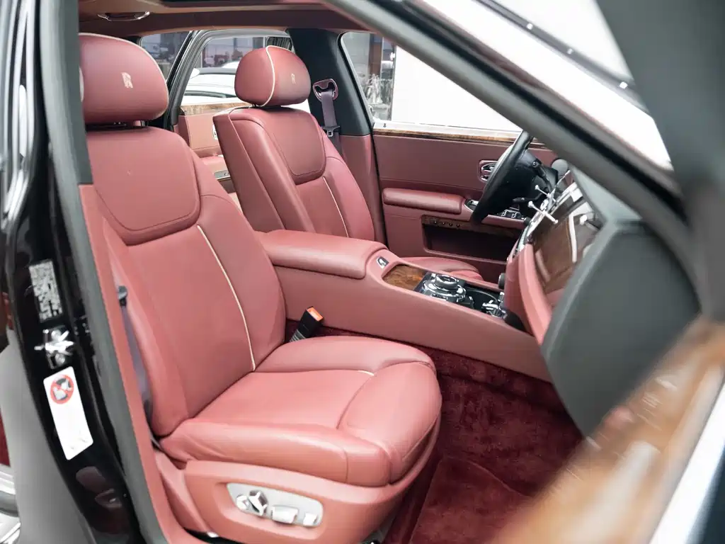Rolls-Royce Ghost — миниатюра 9