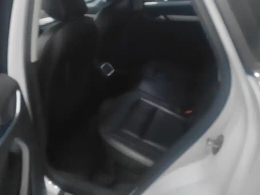 Audi Q3 — миниатюра 11