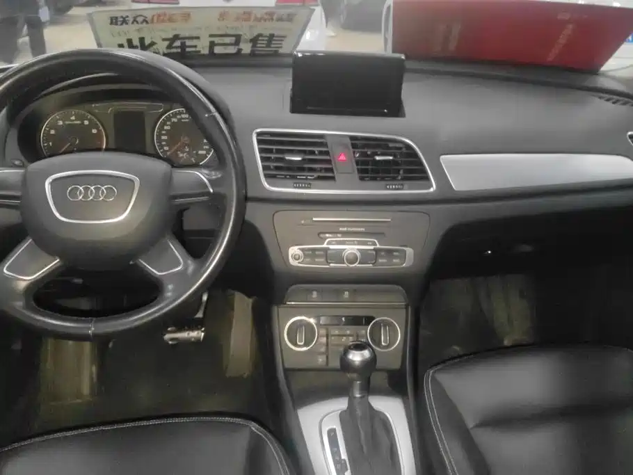 Audi Q3 — миниатюра 12
