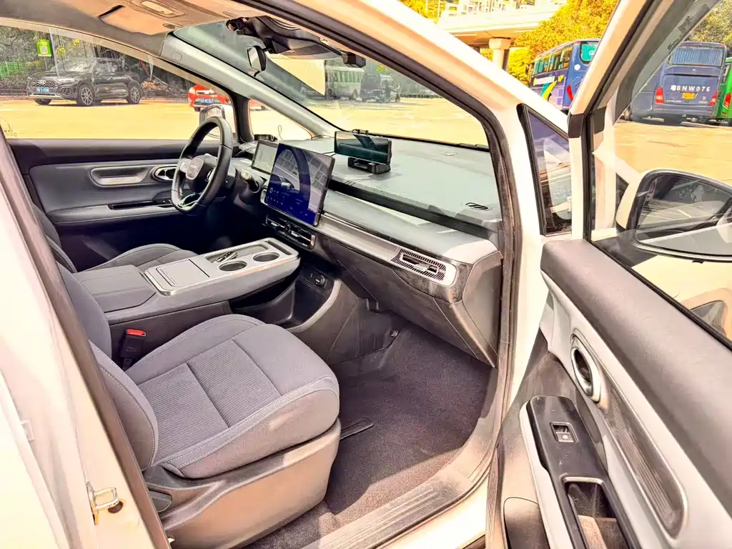 Aion Y 2025 Plus 510 Executive 58.9kWh