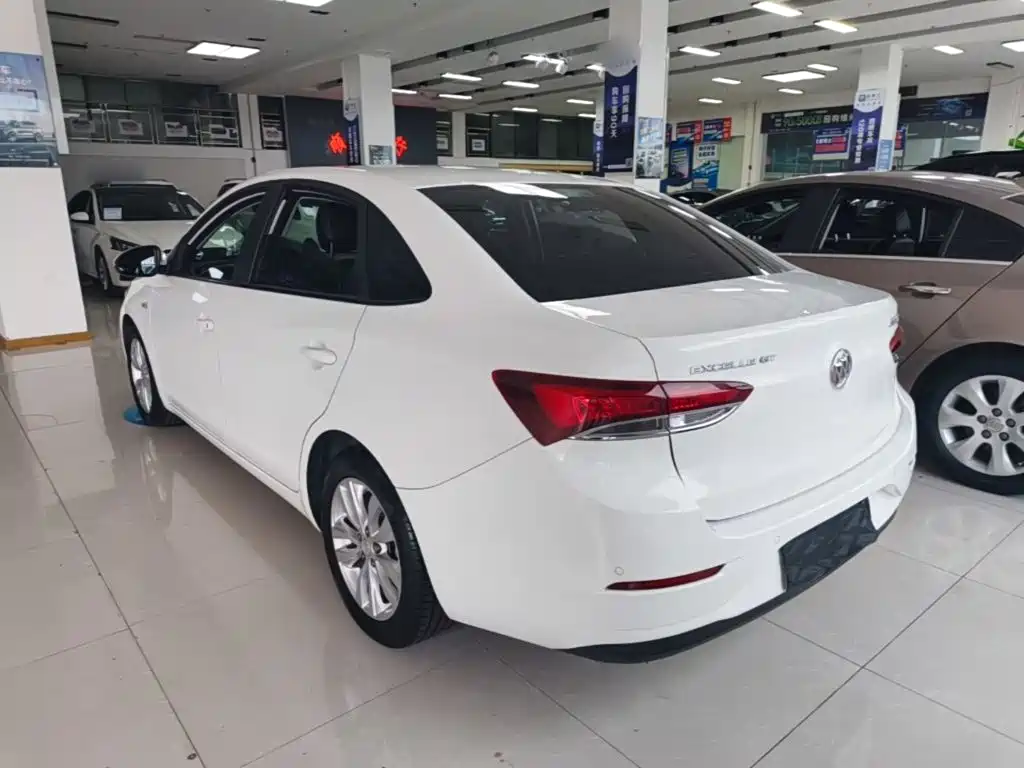 Buick Excelle — миниатюра 5