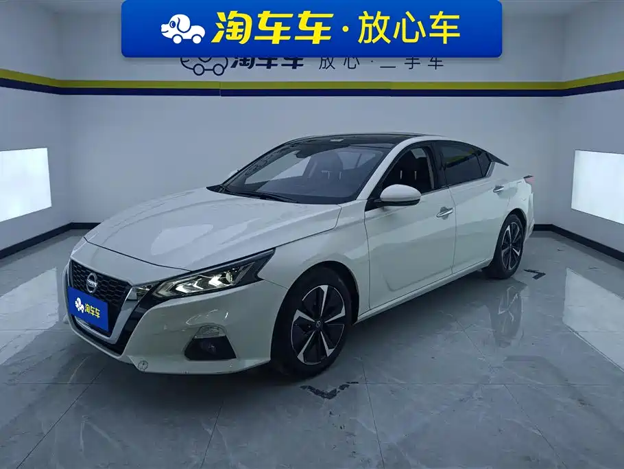 Nissan Teana 2022