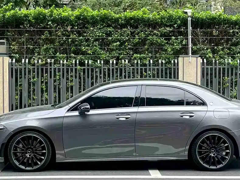 MERCEDES-BENZ A CLASS AMG