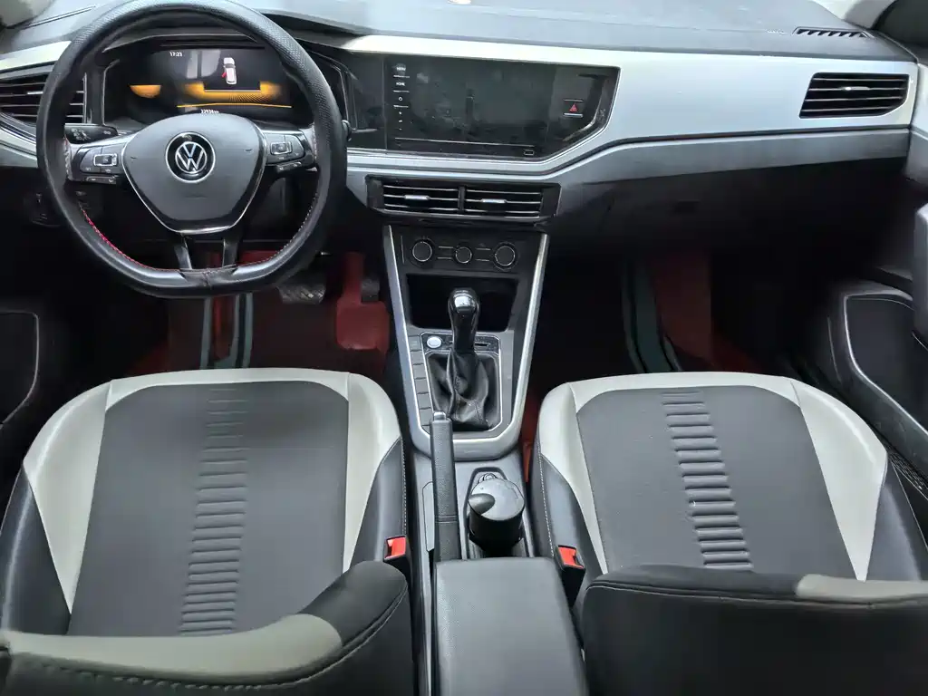 Volkswagen Polo — миниатюра 8