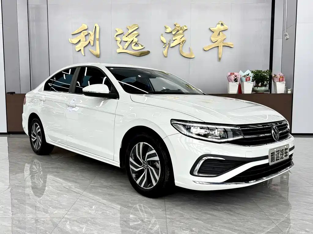 Volkswagen Bora — миниатюра 3