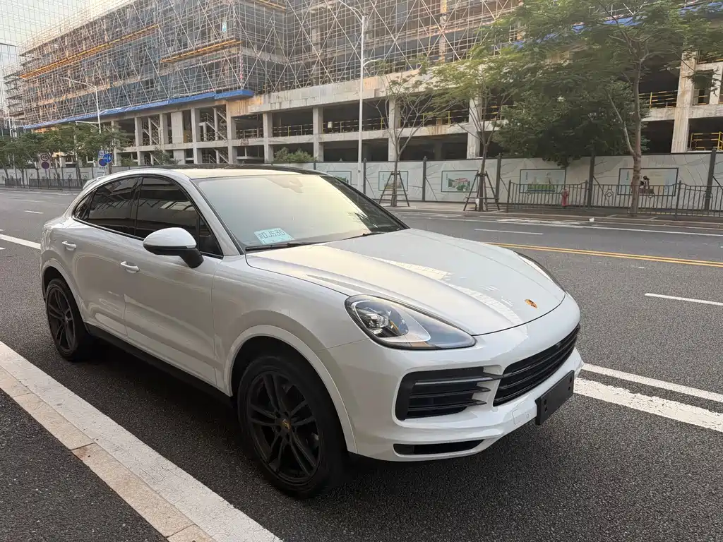 Porsche Cayenne — миниатюра 3