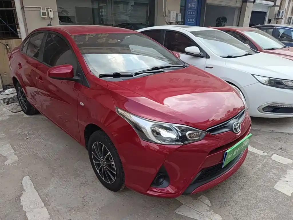 Toyota Yaris L — миниатюра 4