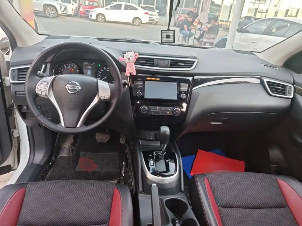 Nissan Qashqai — миниатюра 10