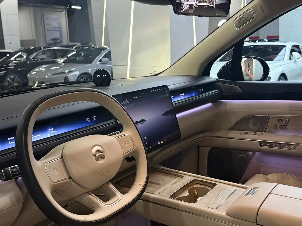 NIO ES8 — миниатюра 12