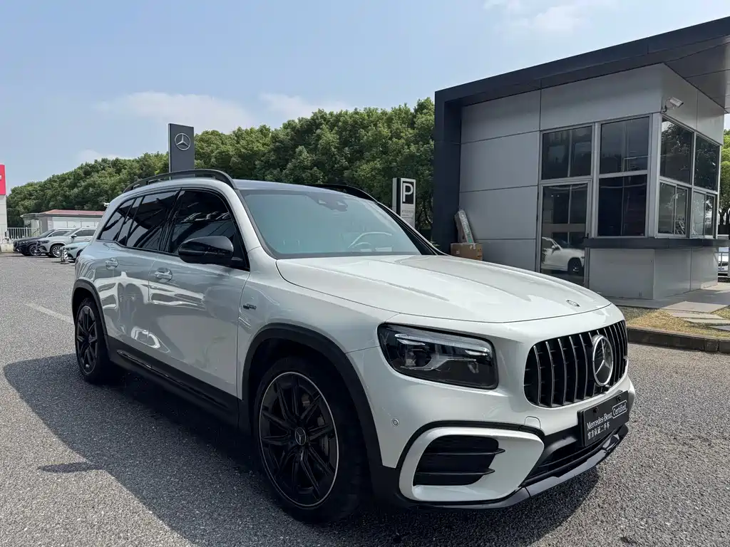 Mercedes-Benz GLB AMG — миниатюра 3