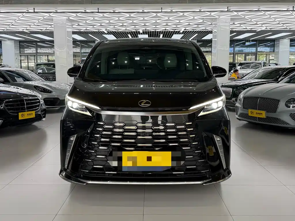 Lexus LM — миниатюра 2