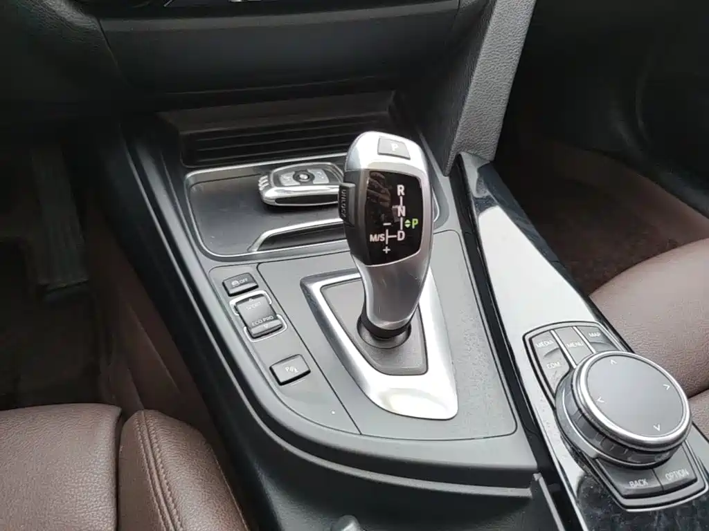 BMW 3 Series — миниатюра 14