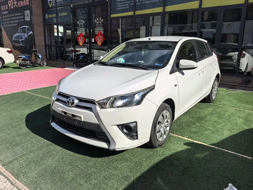 Toyota Yaris L 2016