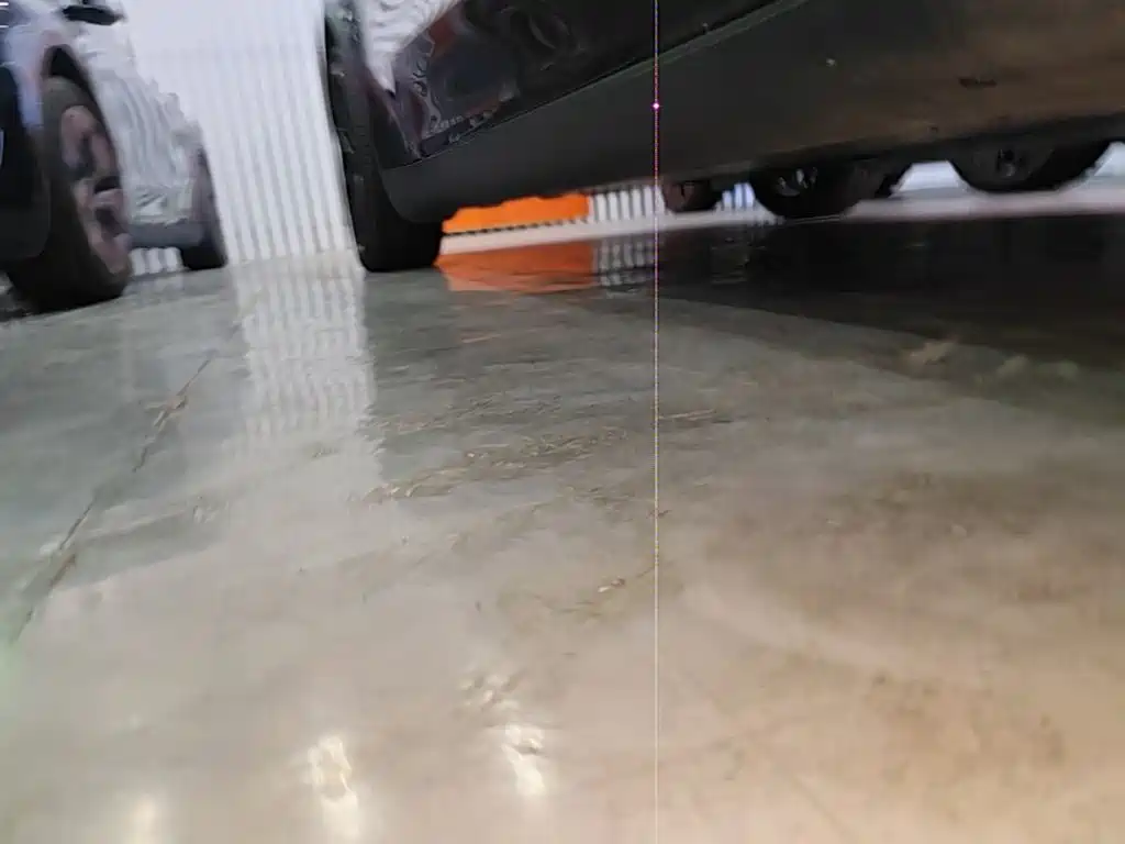 Tesla Model Y — миниатюра 21