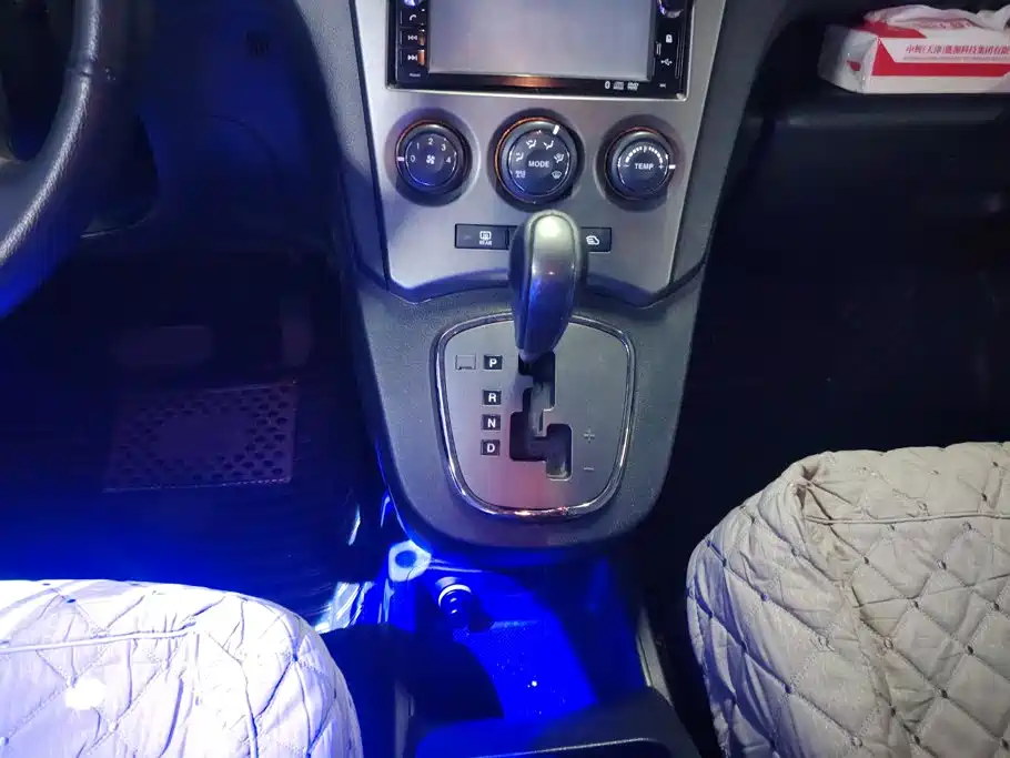 Kia Carens — миниатюра 16
