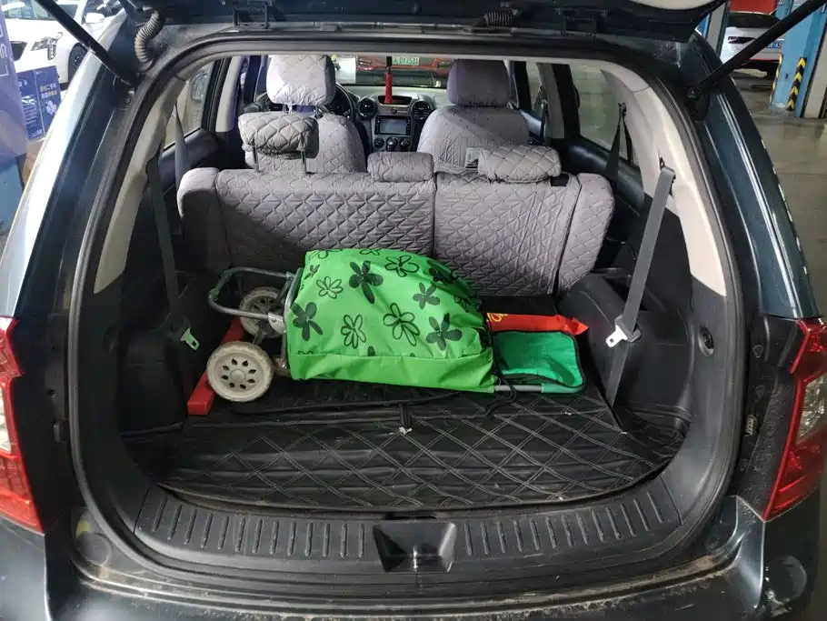 Kia Carens — миниатюра 4
