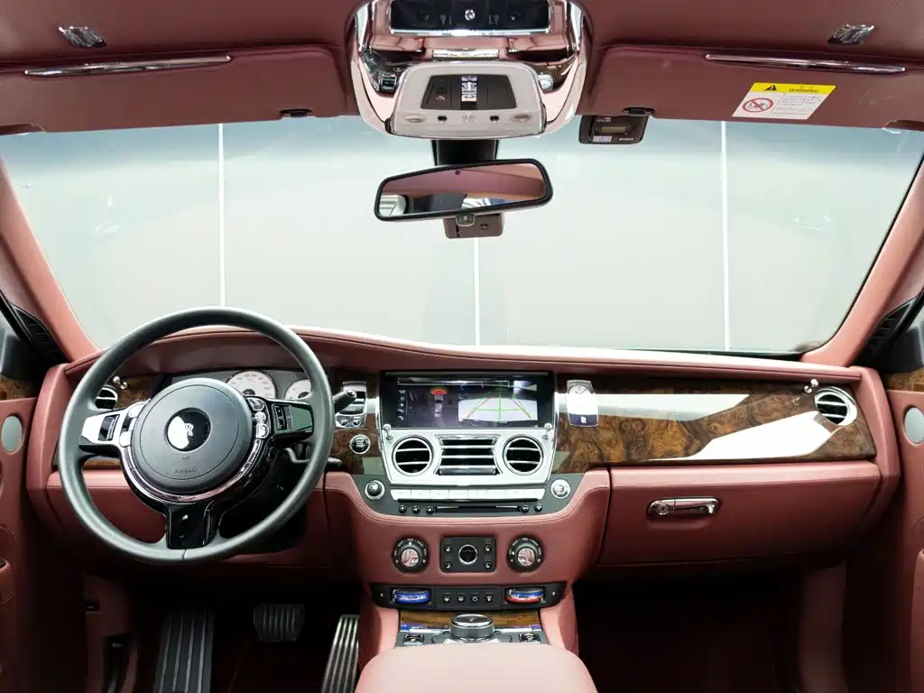 Rolls-Royce Ghost — миниатюра 17