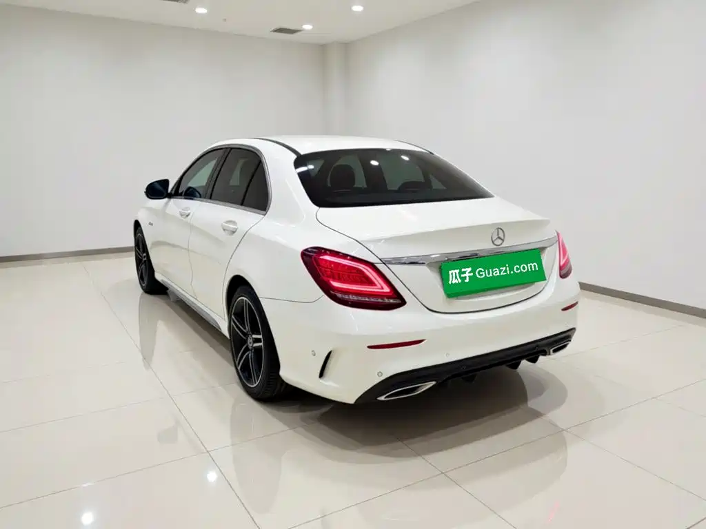 Mercedes-Benz C-Class — миниатюра 4