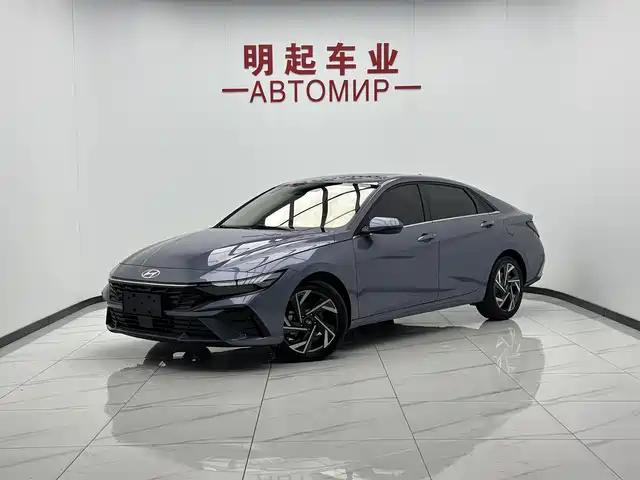 Hyundai Elantra