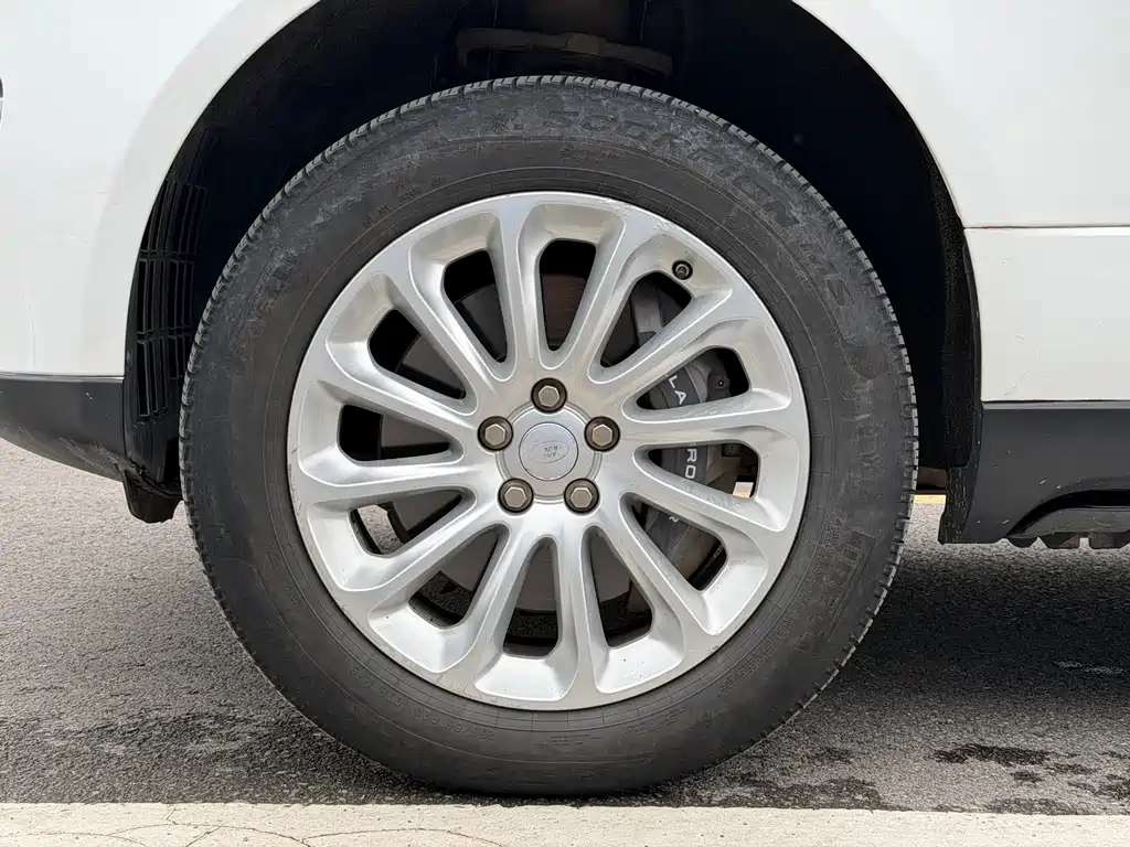 Land Rover Range Rover — миниатюра 7