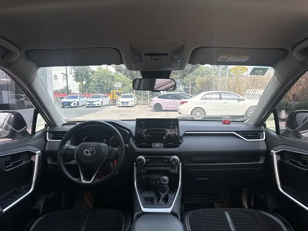 TOYOTA RAV4 RONGFANG