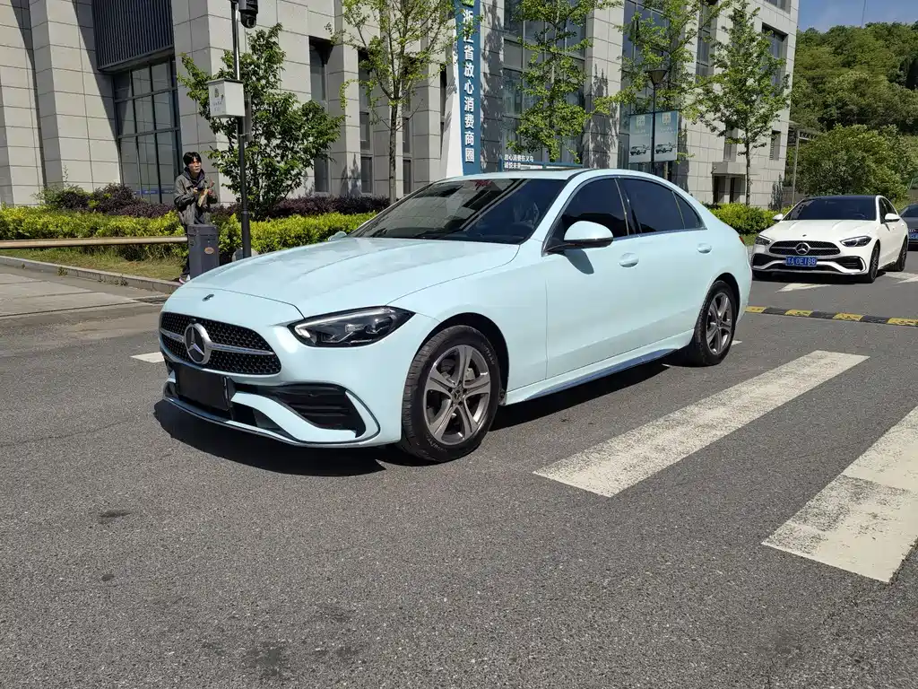 Mercedes-Benz C-Class 2022