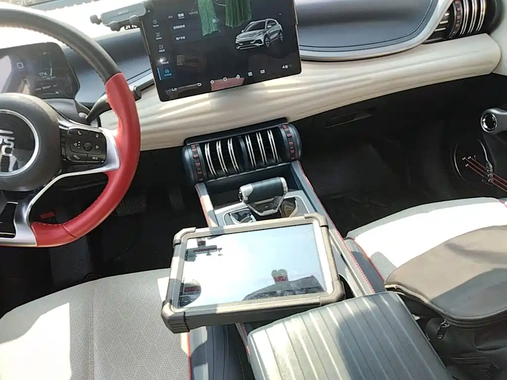 BYD Yuan Plus — миниатюра 13