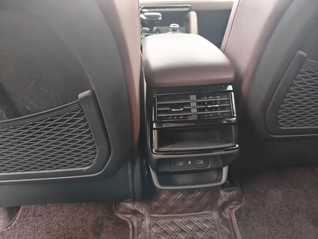 Geely Xingyue L — миниатюра 9
