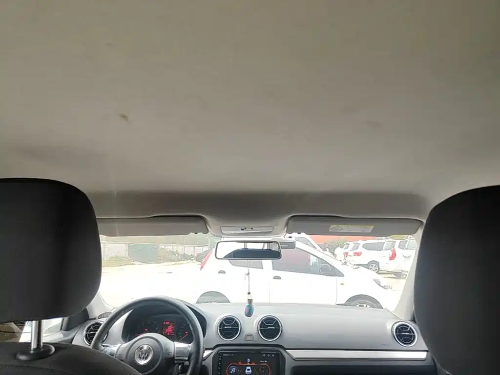 Volkswagen Jetta — миниатюра 18
