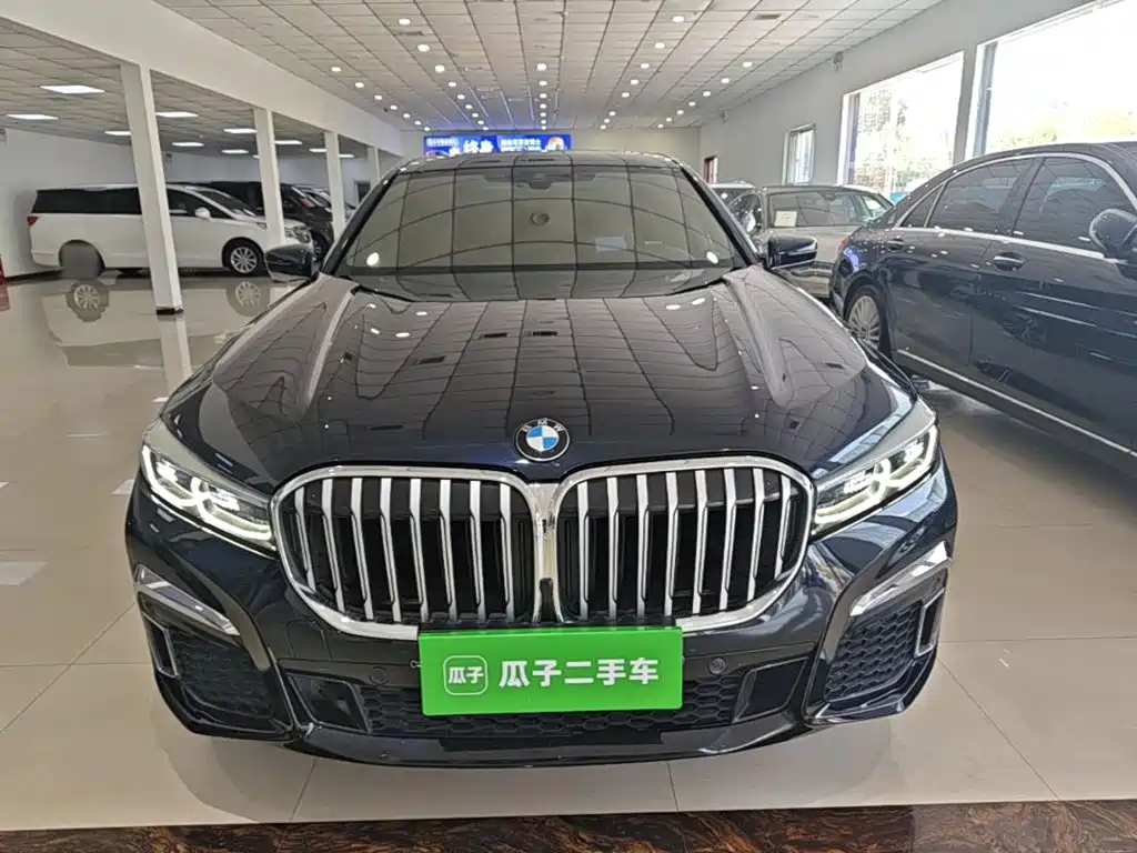 BMW 7 Series — миниатюра 3
