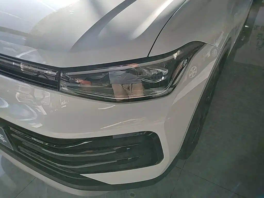 Volkswagen Tharu — миниатюра 24