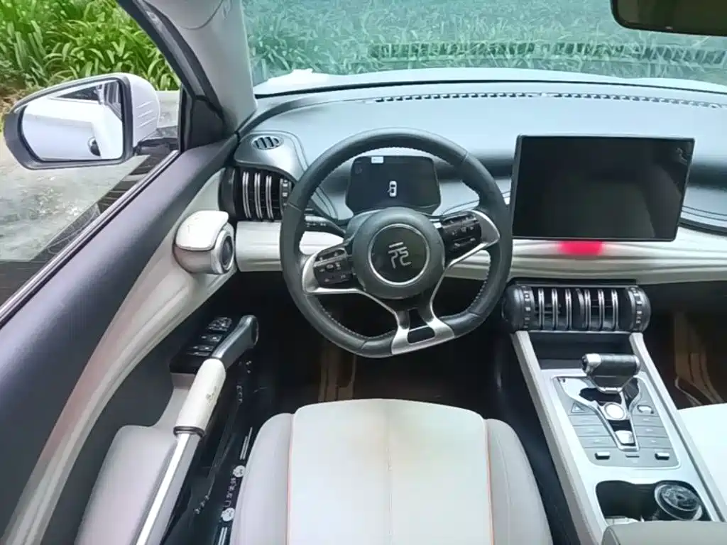 BYD Yuan Plus — миниатюра 11